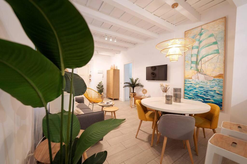 Apartamento A Estrenar En Calle Alcazares Siviglia Esterno foto