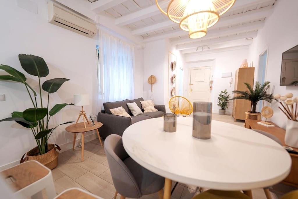 Apartamento A Estrenar En Calle Alcazares Siviglia Esterno foto